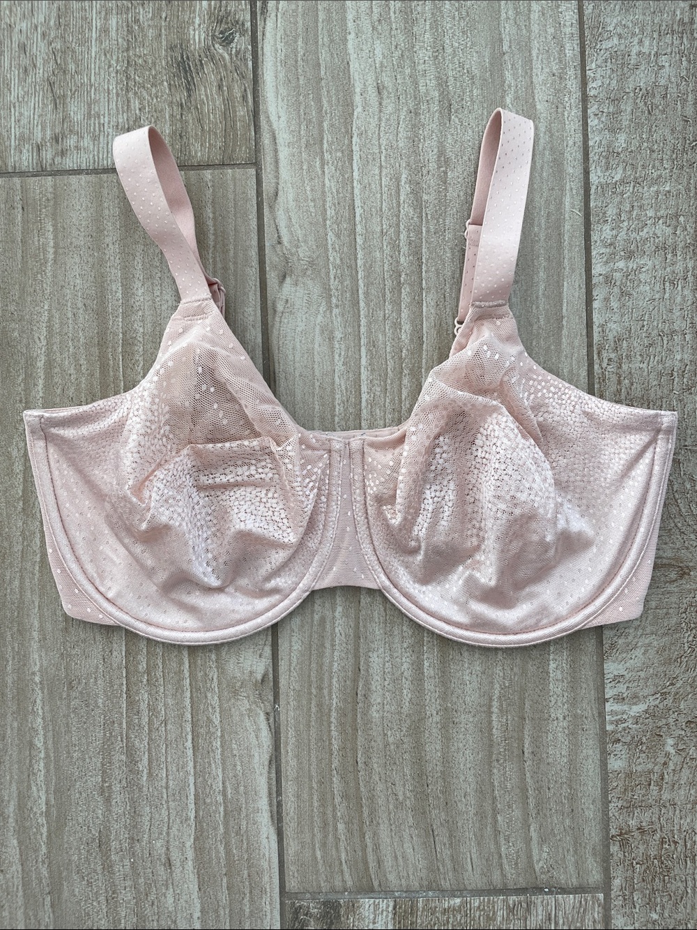 Wacoal light pink Back Appeal bra, size 36H, EUC